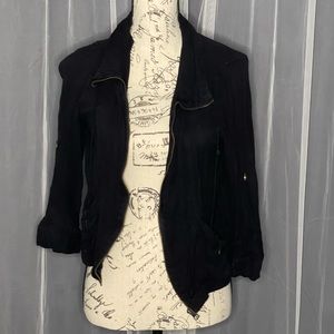 Mine black zip up jacket with 3/4 sleeves